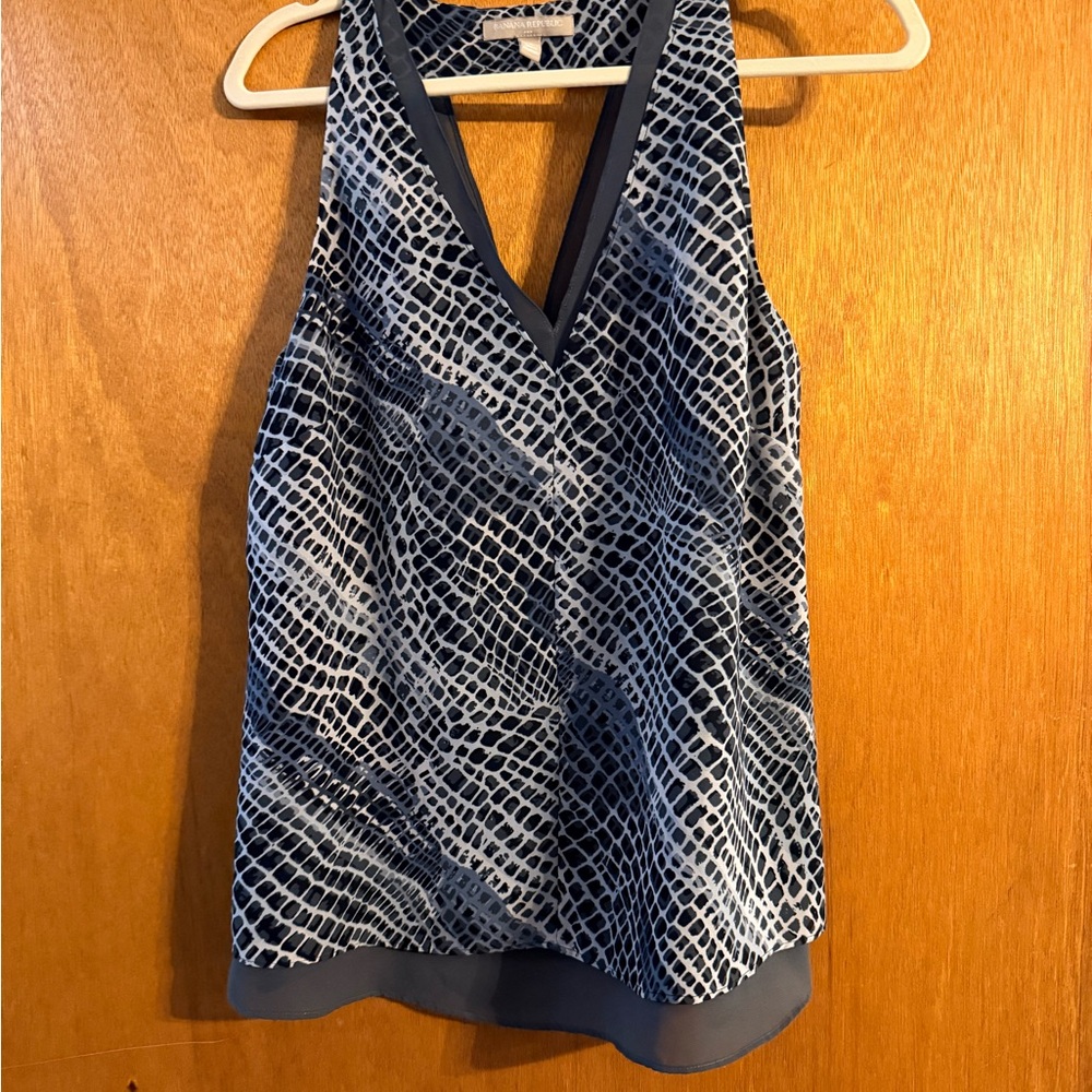 Banana Republic Navy and White Patterned Blouse